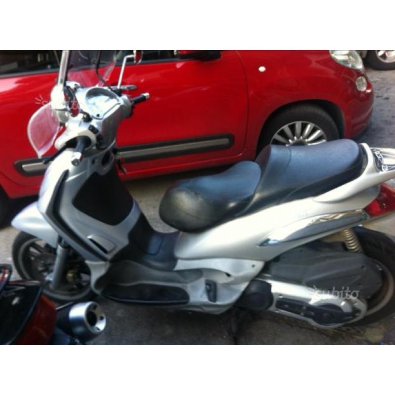 Piaggio beverly 500