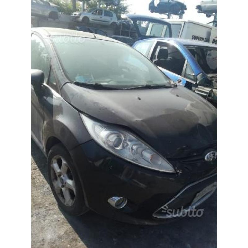 Ford fiesta del 2011 per ricambi