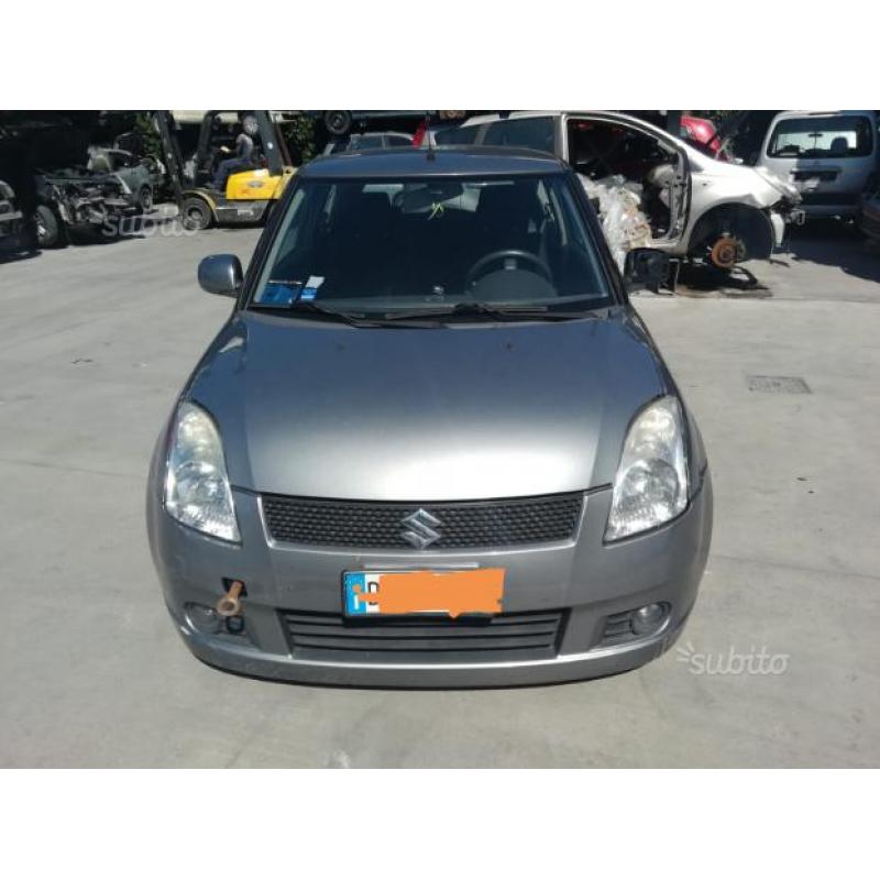 Suzuki swift per ricambi