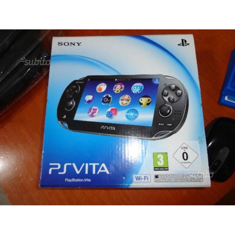 Ps vita con accessori e giochi