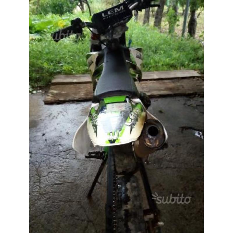 Lem 75cc