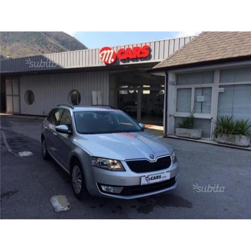 SKODA Octavia 1.6 TDI WAGON AMBITION