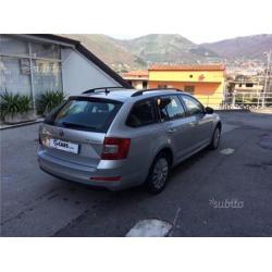 SKODA Octavia 1.6 TDI WAGON AMBITION