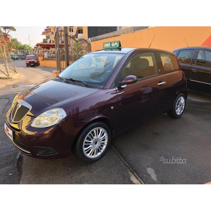 Lancia Ypsilon gpl ecoscic full optional