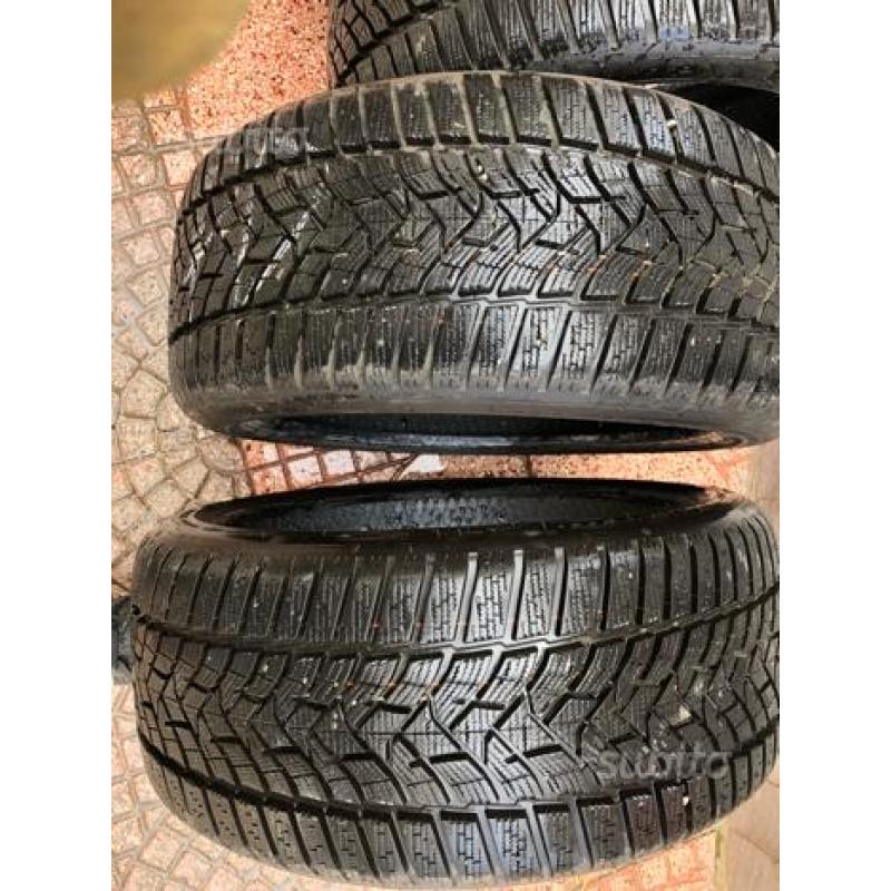 Gomme Dunlop Sport winter 225/40/18