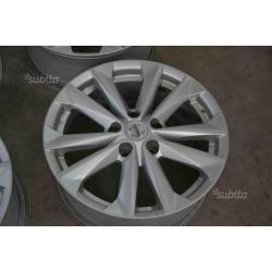 4 cerchi in LEGA NISSAN QASHQAI da 17" LU-2472