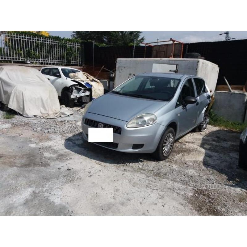 1.4 METANO FIAT Grande Punto - 2009 INCIDENTATA