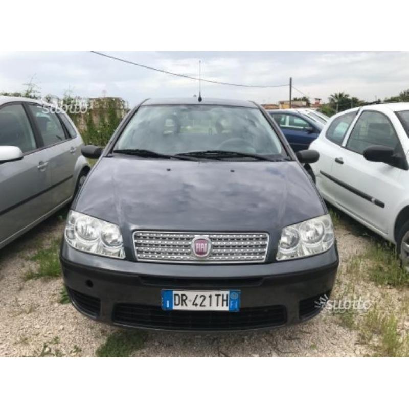 FIAT Punto 1.2 BENZINA DAL NORD ITALIA ANNO 2008