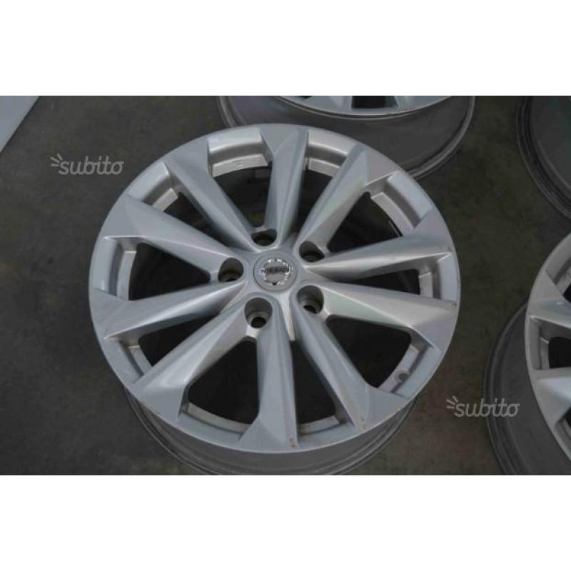 4 cerchi in LEGA NISSAN QASHQAI da 17" LU-2472